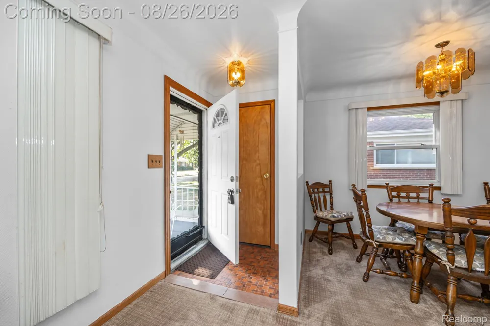 9137 Columbia Redford Charter Township, MI 48239