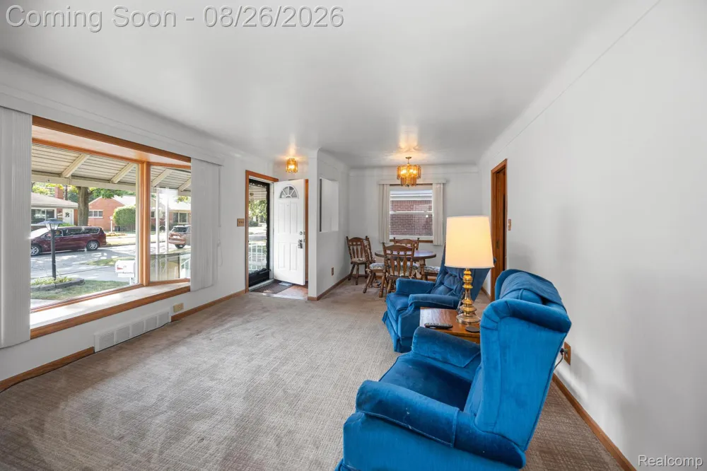 9137 Columbia Redford Charter Township, MI 48239