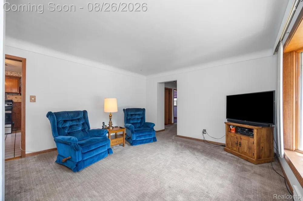 9137 Columbia Redford Charter Township, MI 48239