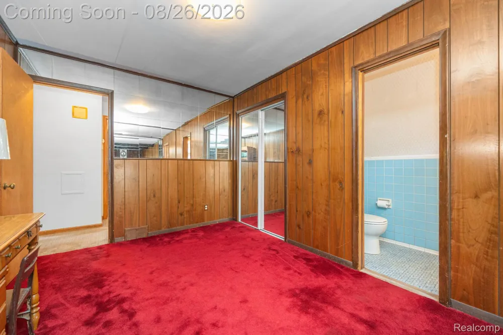 9137 Columbia Redford Charter Township, MI 48239