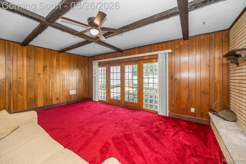 9137 Columbia Redford Charter Township, MI 48239