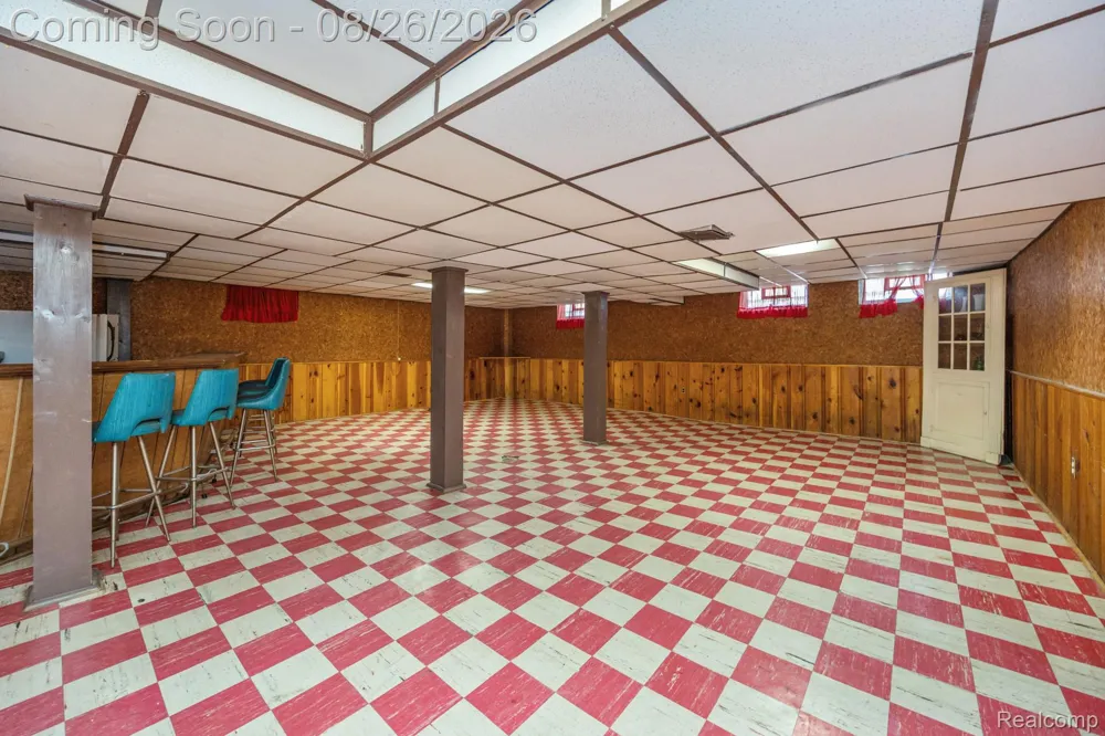 9137 Columbia Redford Charter Township, MI 48239
