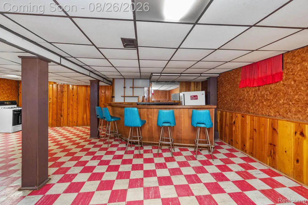 9137 Columbia Redford Charter Township, MI 48239