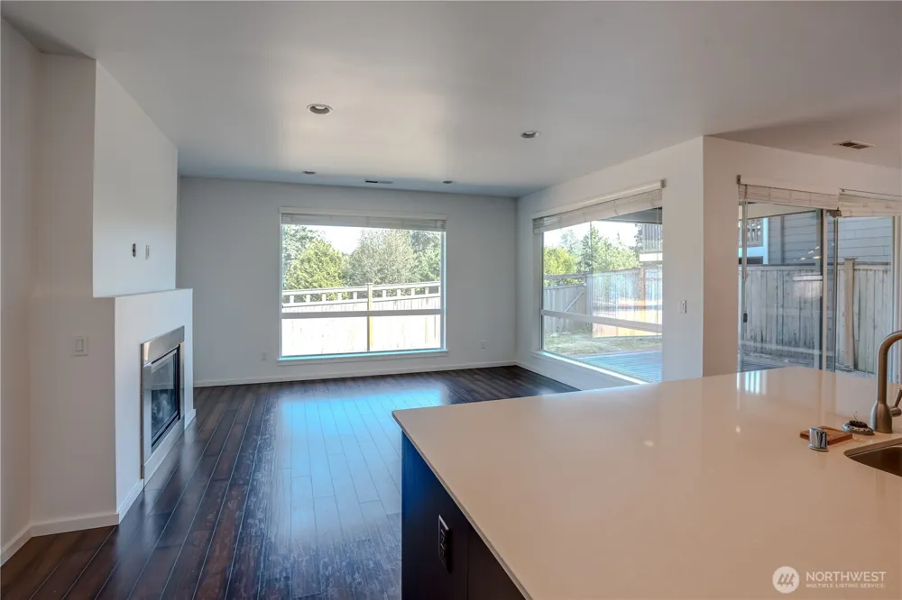 27128 106th Avenue SE Kent, WA 98030