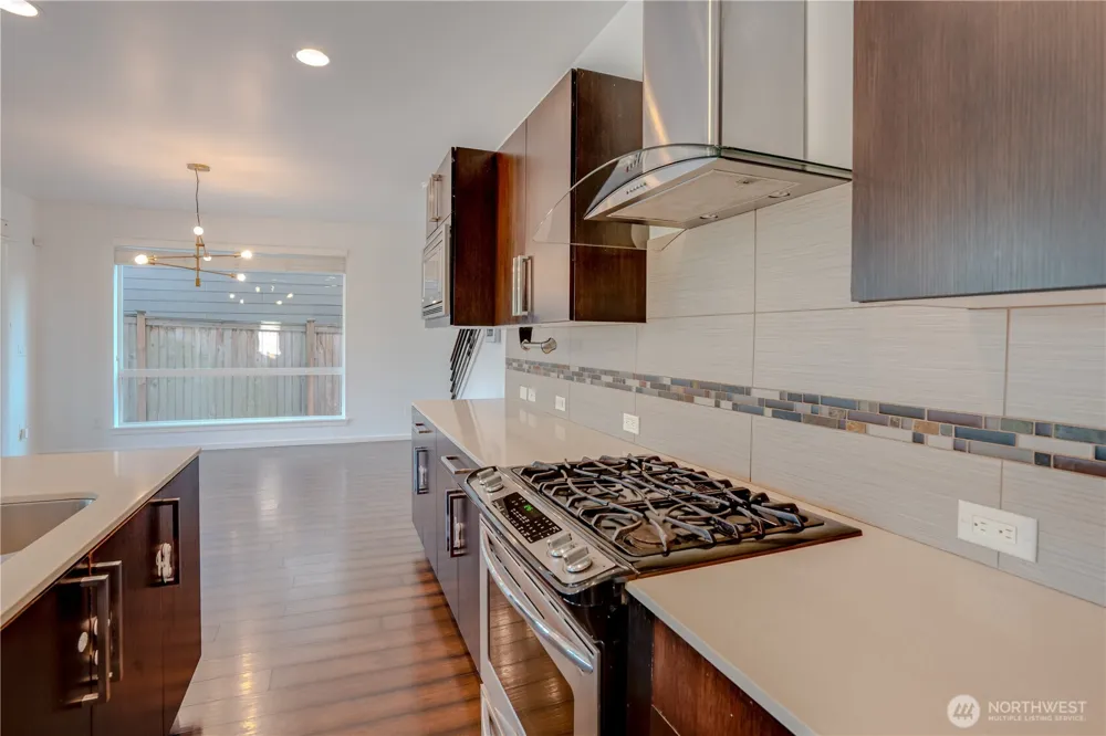 27128 106th Avenue SE Kent, WA 98030