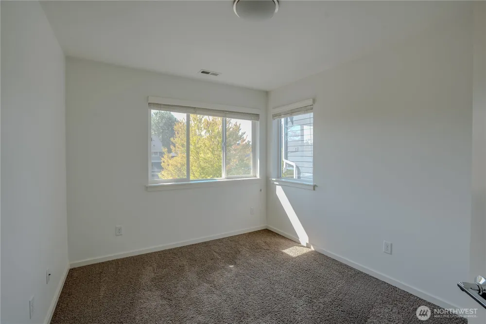27128 106th Avenue SE Kent, WA 98030