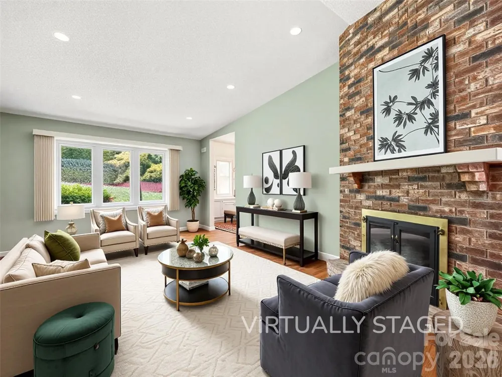 126 Surry Lane Hendersonville, NC 28791