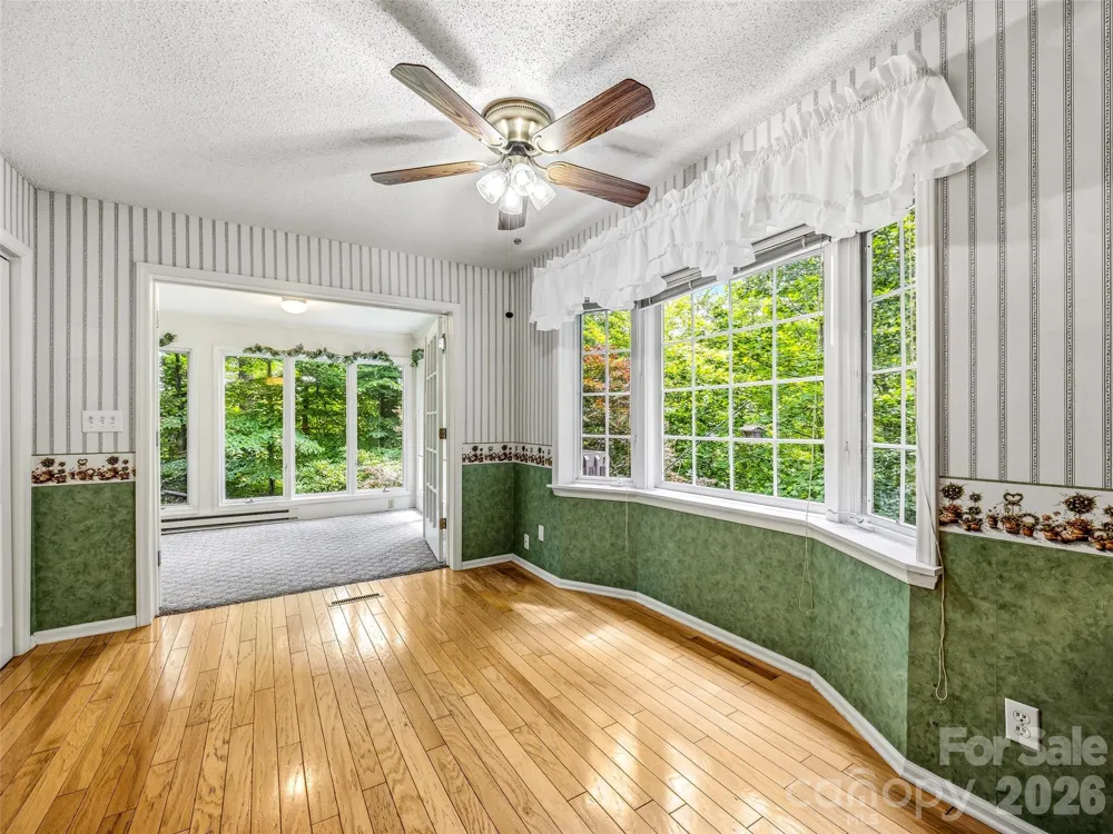 126 Surry Lane Hendersonville, NC 28791