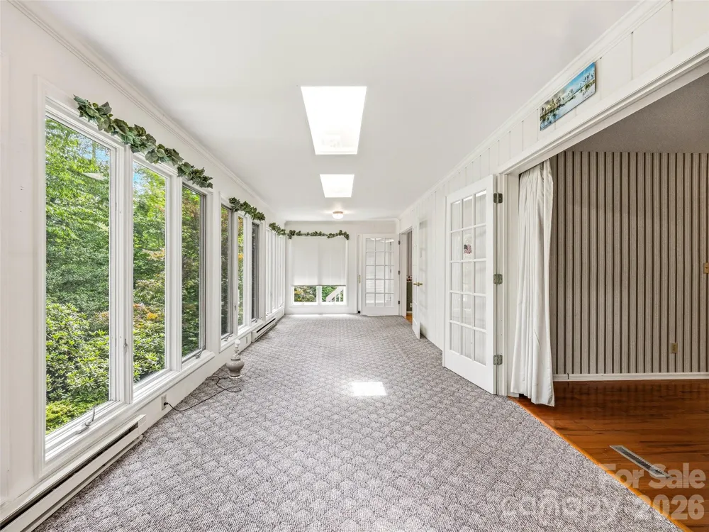 126 Surry Lane Hendersonville, NC 28791