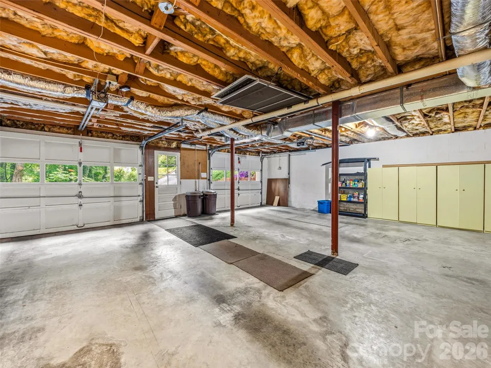 126 Surry Lane Hendersonville, NC 28791