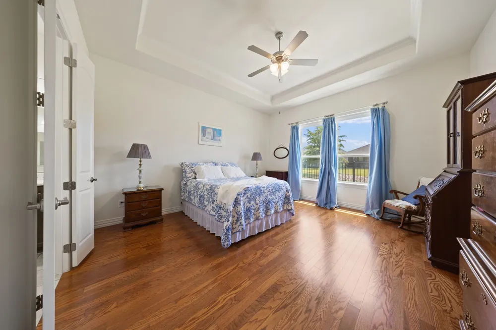 918 Capella Lane Mansfield, TX 76063