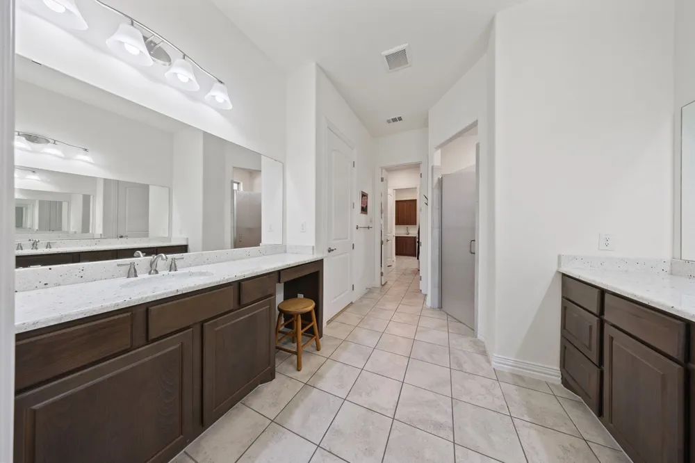 918 Capella Lane Mansfield, TX 76063