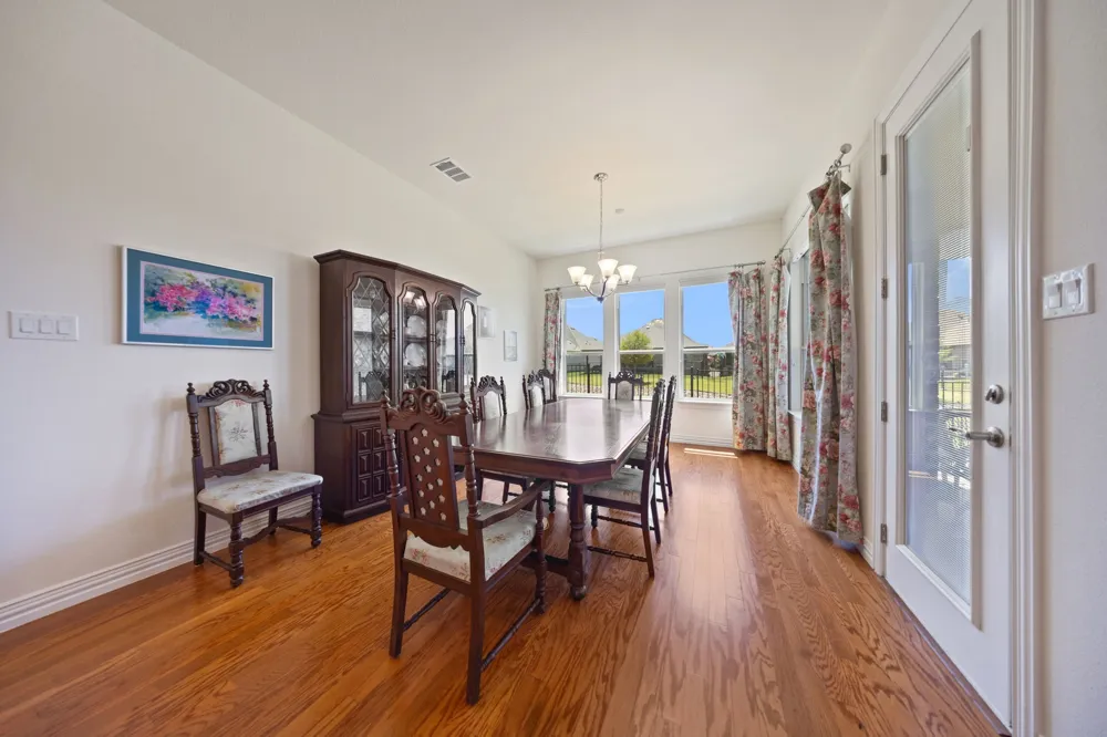 918 Capella Lane Mansfield, TX 76063