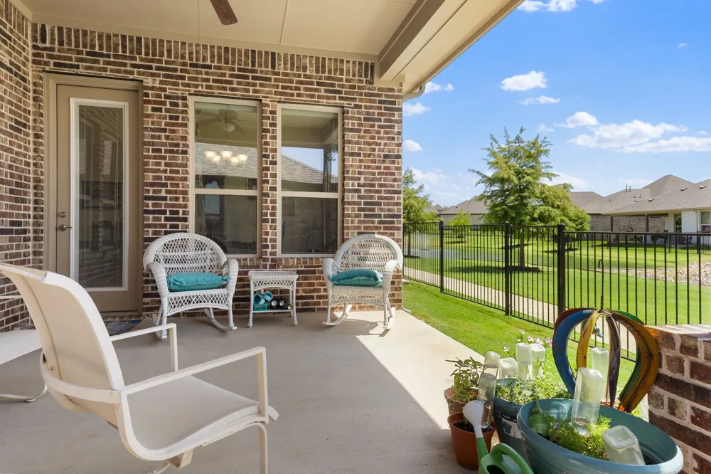918 Capella Lane Mansfield, TX 76063