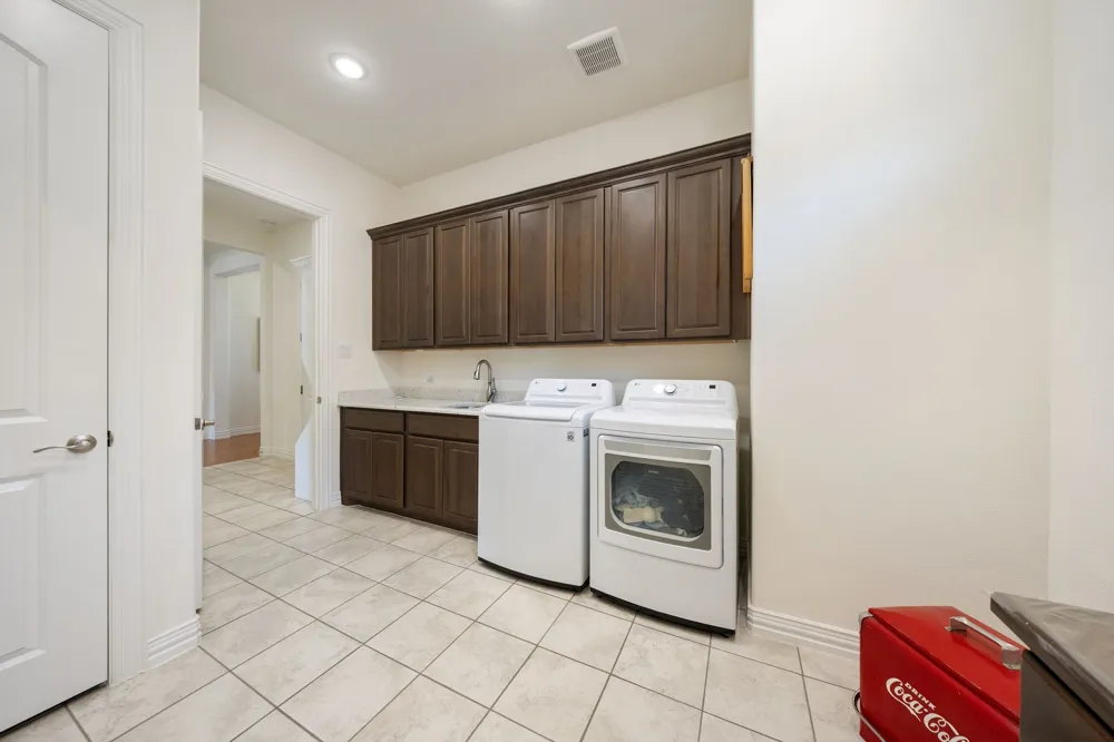 918 Capella Lane Mansfield, TX 76063