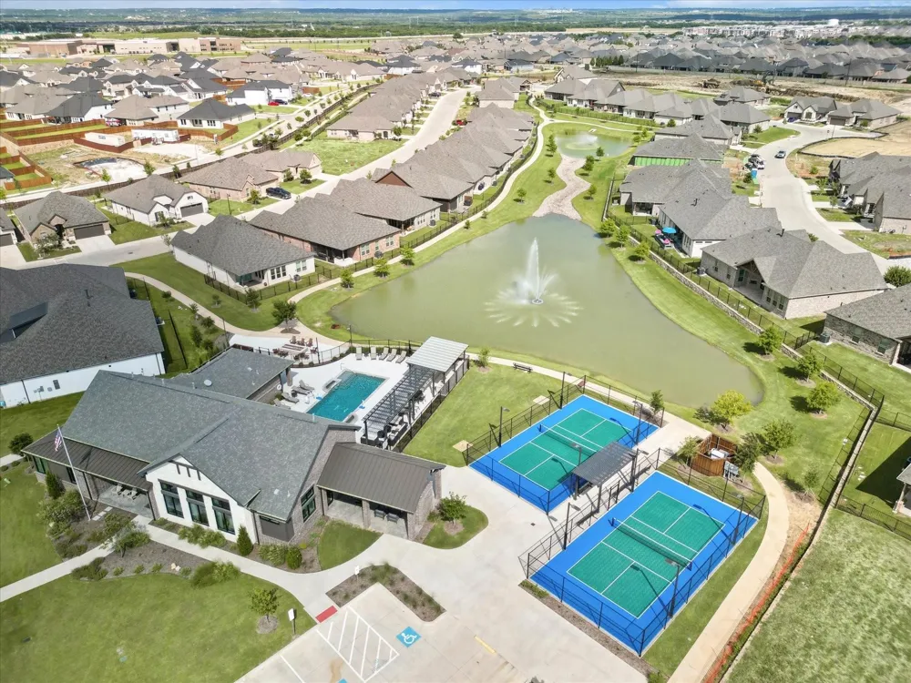 918 Capella Lane Mansfield, TX 76063