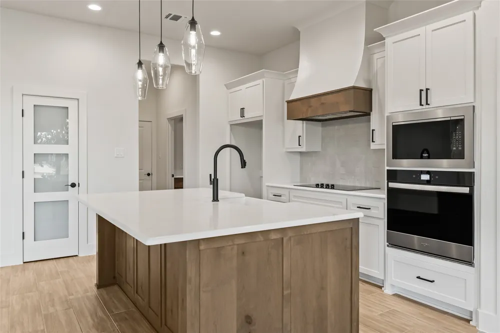 7004 Ranch View Place Springtown, TX 76082