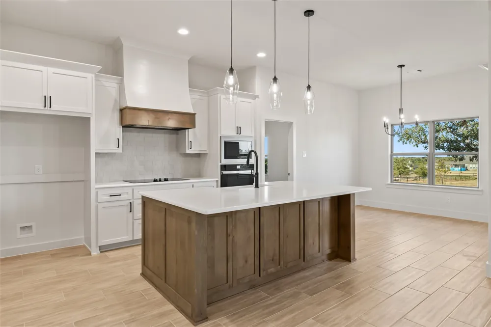 7004 Ranch View Place Springtown, TX 76082