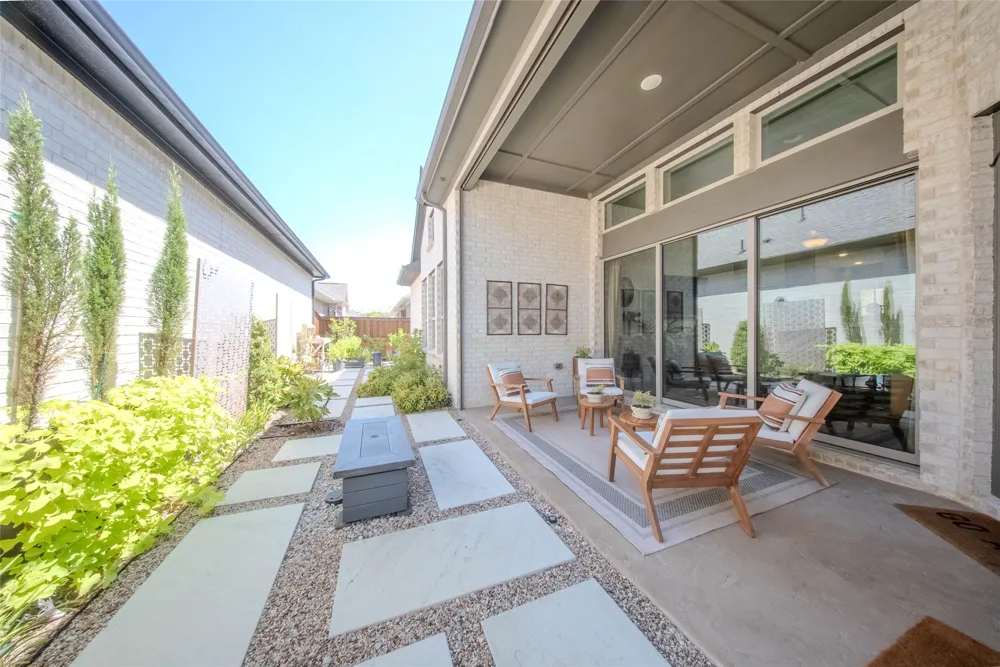 4721 Kings Garden Parkway Arlington, TX 76005