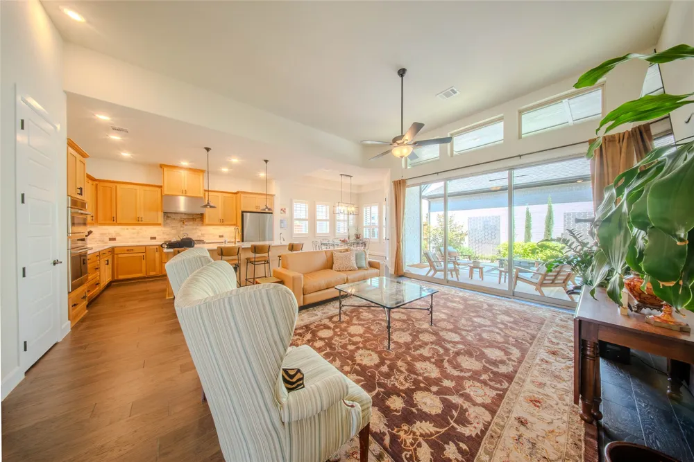 4721 Kings Garden Parkway Arlington, TX 76005