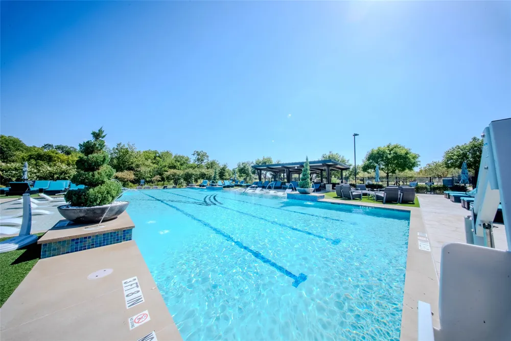 4721 Kings Garden Parkway Arlington, TX 76005