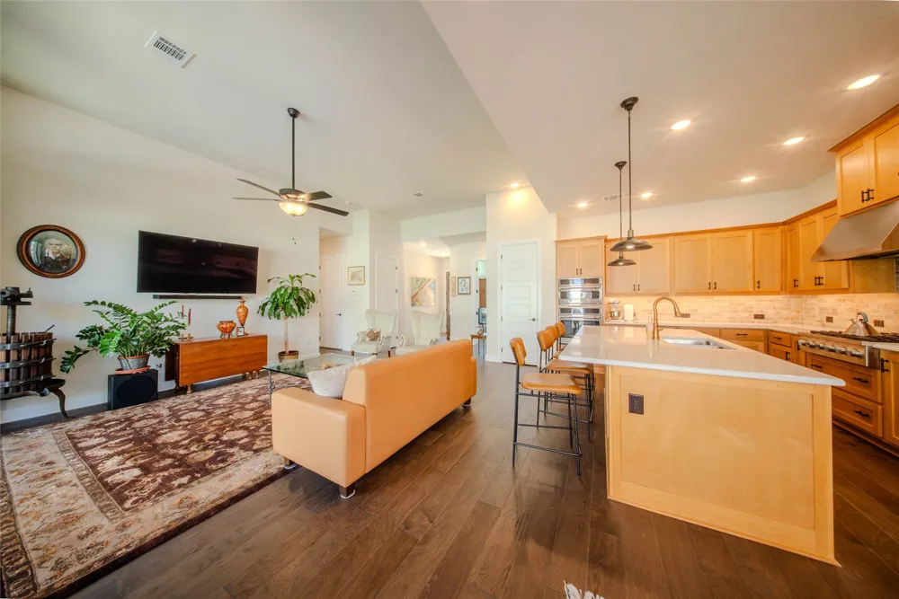 4721 Kings Garden Parkway Arlington, TX 76005