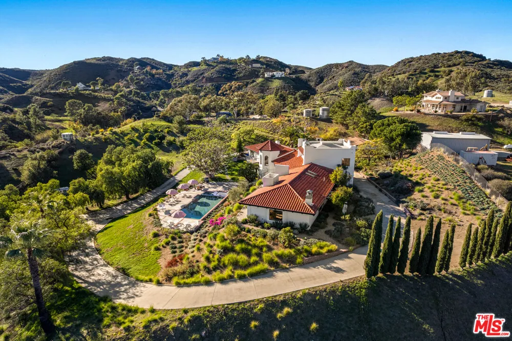 33261 Decker School Road Malibu, CA 90265