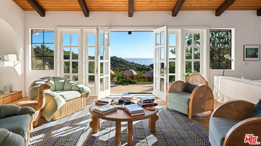 33261 Decker School Road Malibu, CA 90265