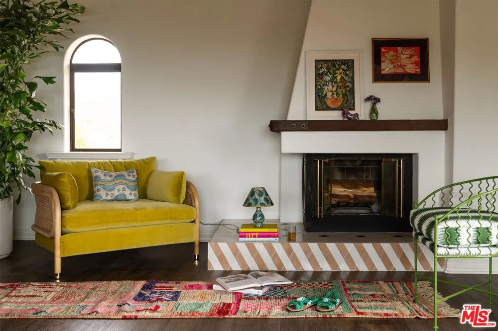 33261 Decker School Road Malibu, CA 90265
