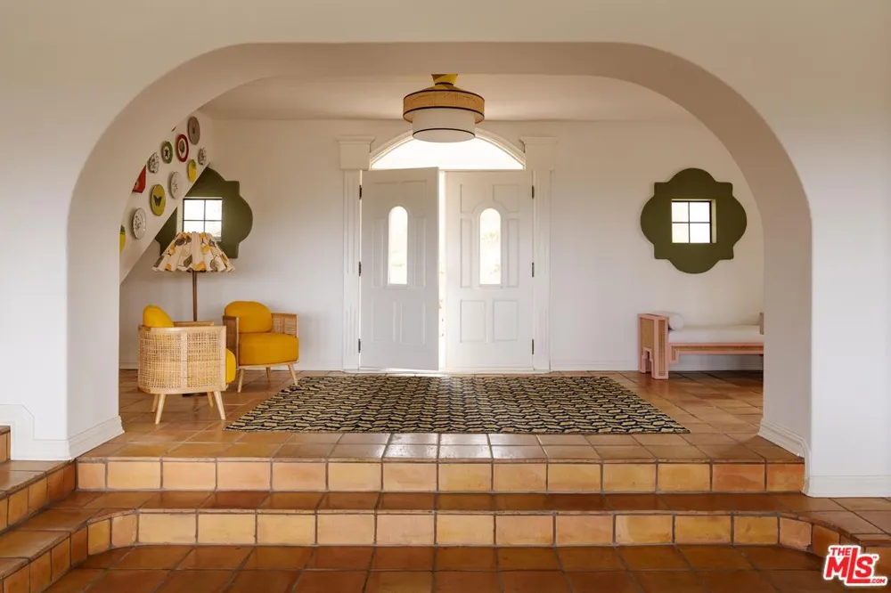 33261 Decker School Road Malibu, CA 90265