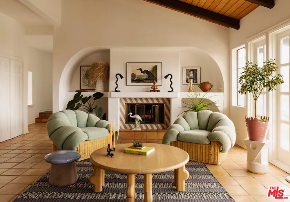 33261 Decker School Road Malibu, CA 90265