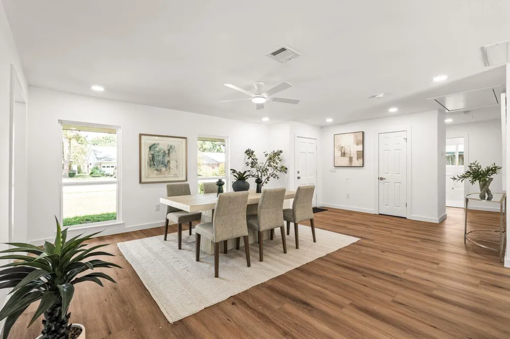 5207 Hummingbird Street Houston, TX 77035