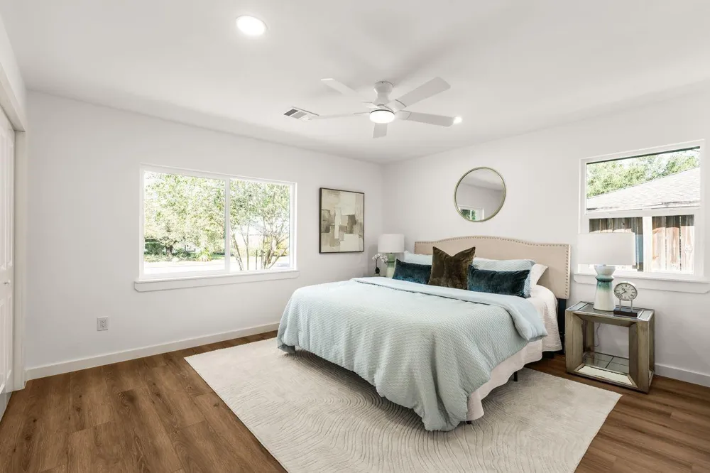 5207 Hummingbird Street Houston, TX 77035