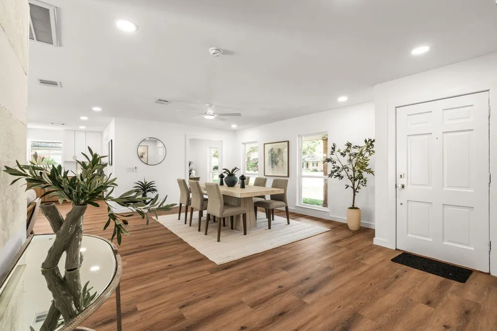 5207 Hummingbird Street Houston, TX 77035