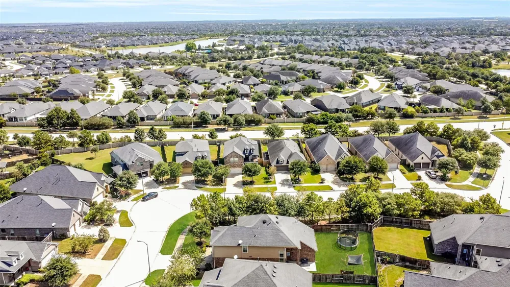 29111 Parker Trace Drive Fulshear, TX 77441