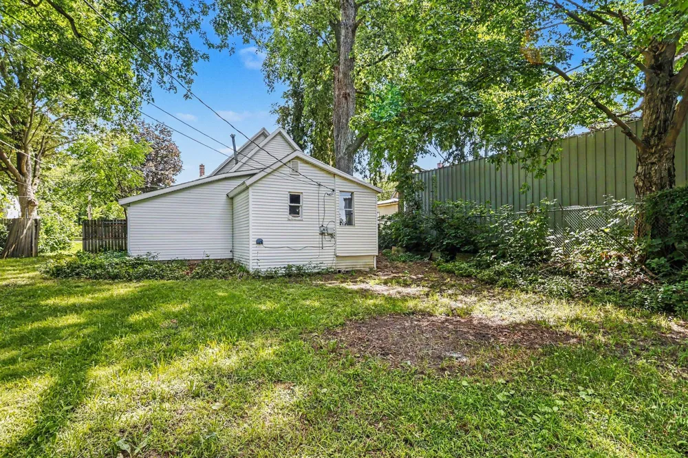 308 6th Street Niles, MI 49120
