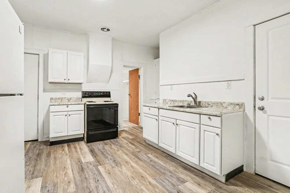 308 6th Street Niles, MI 49120
