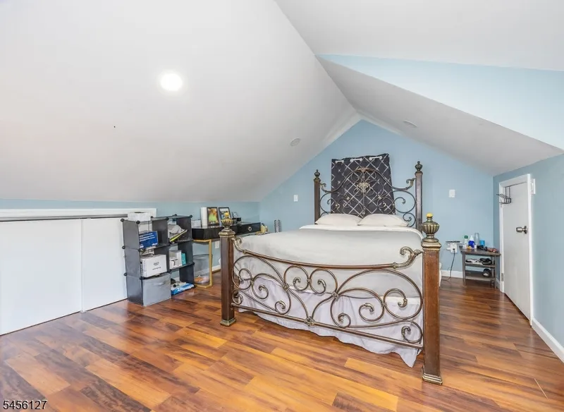 420 Dewitt Ave Belleville, NJ 07109
