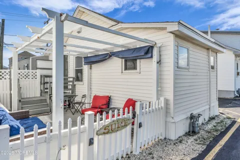 21 Shore Villa Road #C