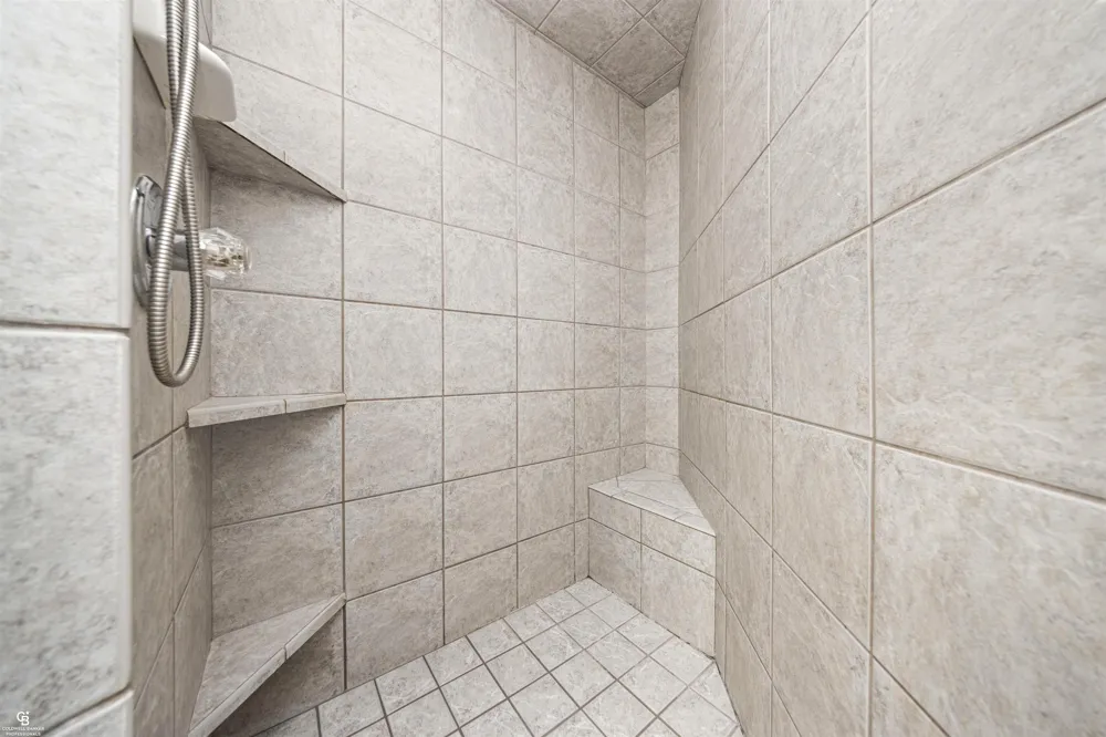37909 Sunnybrook Street Harrison Charter Township, MI 48045