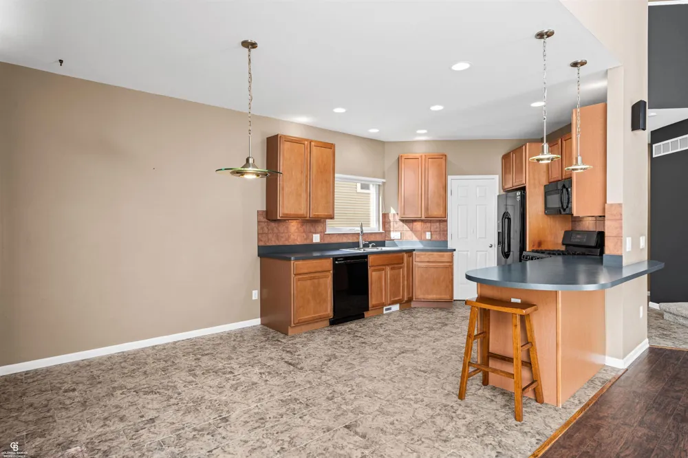 37909 Sunnybrook Street Harrison Charter Township, MI 48045