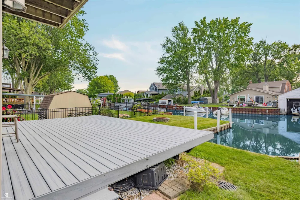 37909 Sunnybrook Street Harrison Charter Township, MI 48045