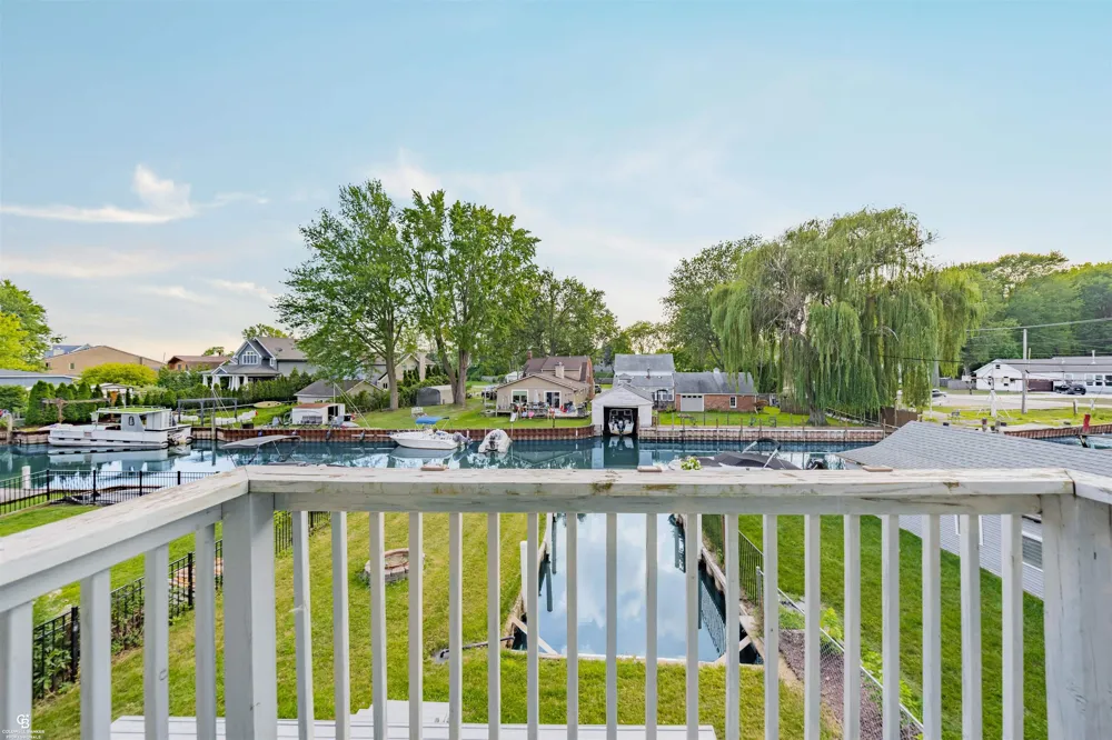 37909 Sunnybrook Street Harrison Charter Township, MI 48045