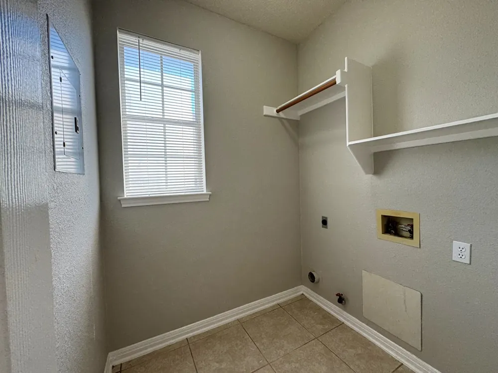 5844 Back Bay Lane Austin, TX 78739