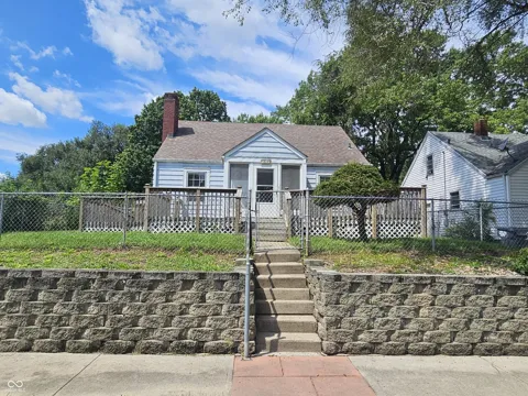 2307 Arrow Avenue