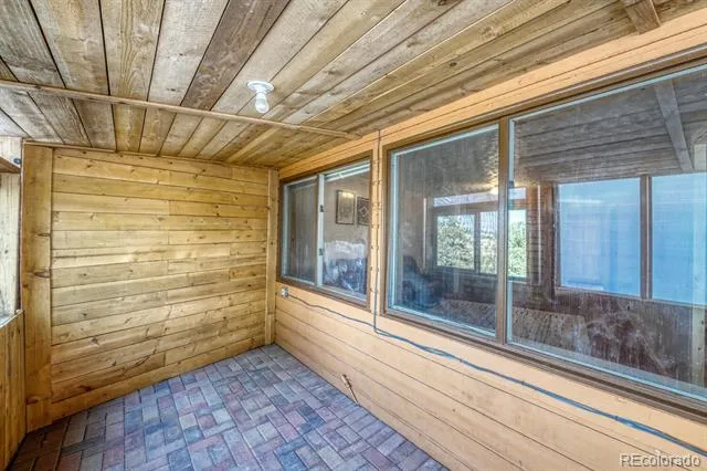 741 Wolfe Road Hartsel, CO 80449
