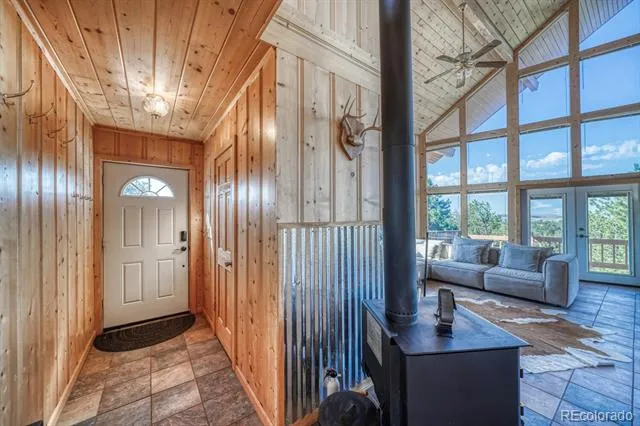 741 Wolfe Road Hartsel, CO 80449