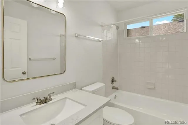 21121 E Belleview Place Aurora, CO 80015