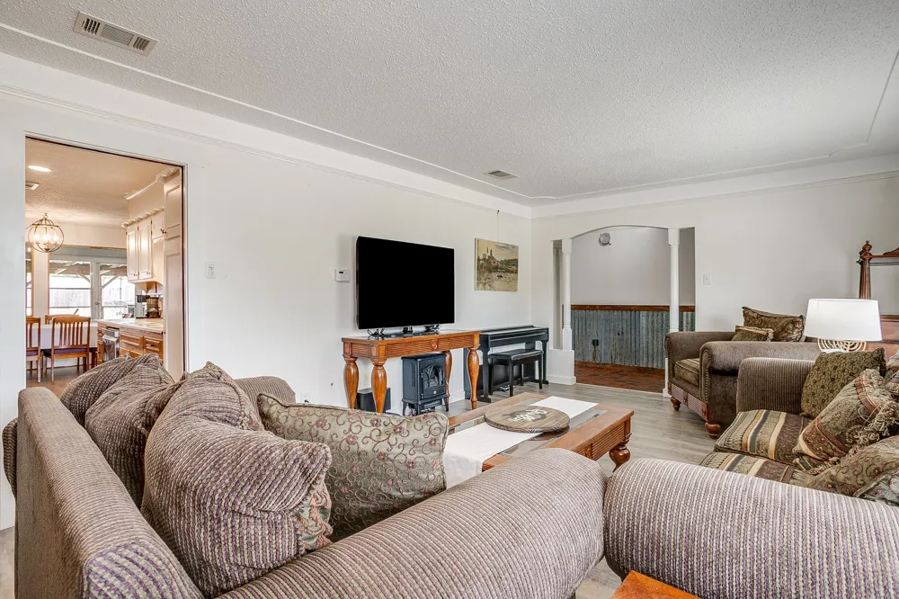1816 Glendale Drive Sanctuary, TX 76020