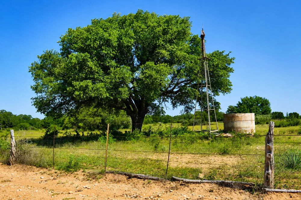 8228 US HWY 377 Rochelle, TX 76872